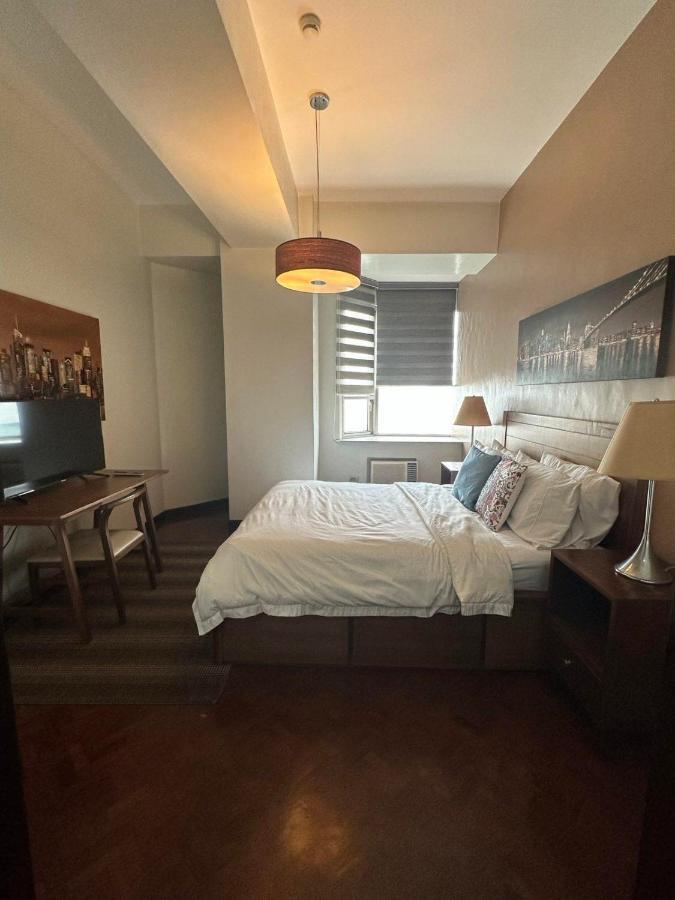 Suites De Marina Manila With Netflix Екстериор снимка