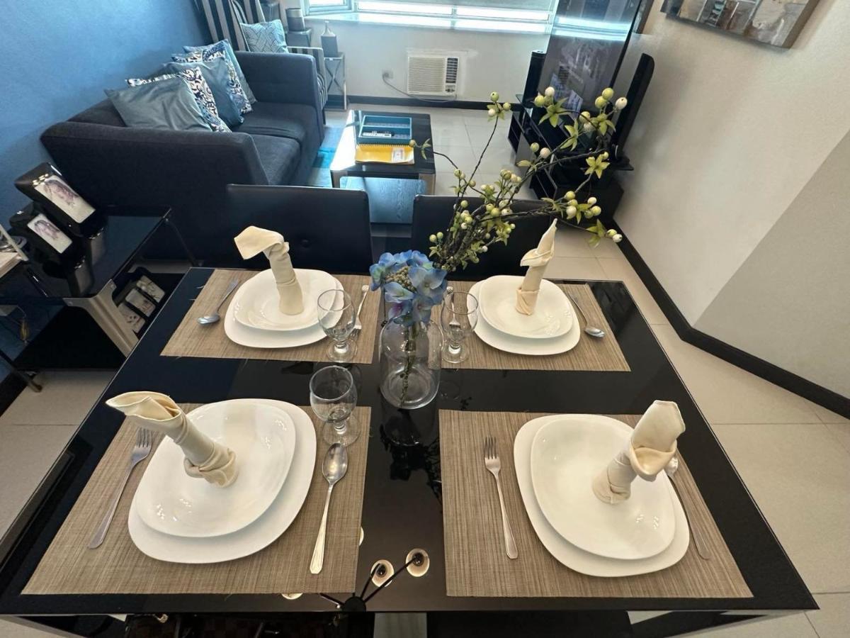 Suites De Marina Manila With Netflix Екстериор снимка