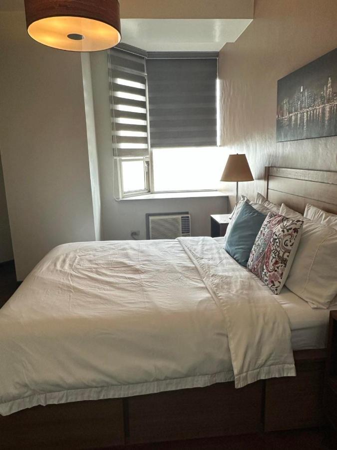 Suites De Marina Manila With Netflix Екстериор снимка